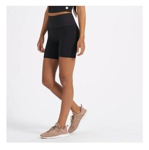 Vuori rib studio shorts